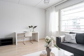 Lakefront Home near Downtown