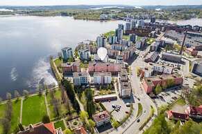 Lakefront Home near Downtown