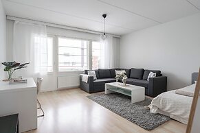 Lakefront Home near Downtown