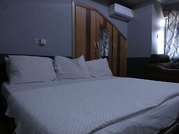 Great Escape Inn Hotel