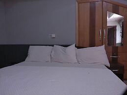 Great Escape Inn Hotel