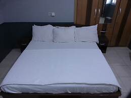 Great Escape Inn Hotel