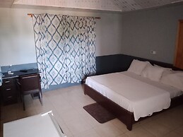 Great Escape Inn Hotel