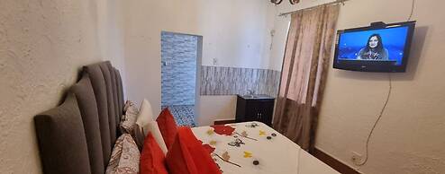 Neo & ruks guest house Boston