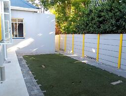 Neo & ruks guest house Boston