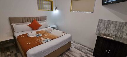 Neo & ruks guest house Boston