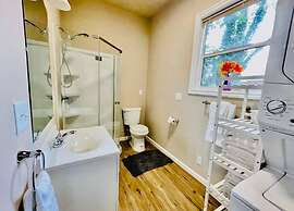 Charming Stay in Marvelous Seattle