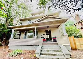 Charming Stay in Marvelous Seattle