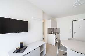 Elegant and Luminous Apartment With Terrace