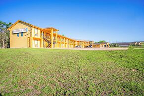 Regency Inn By OYO Rockdale TX