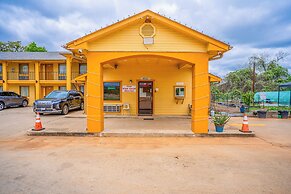 Regency Inn By OYO Rockdale TX