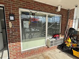 Imperial Inn by OYO Tazwell