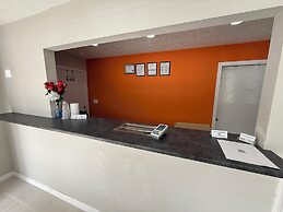 Imperial Inn by OYO Tazwell