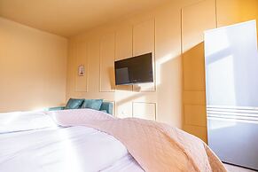 4BR Shared Apt 10Min Walk to Westbahnhof