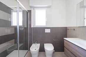 Newly Renovated Modern two Room Apartment