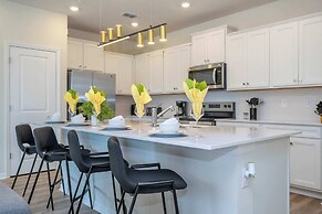 Fabulous 5Bd Pool & Game Room @ Windsor Cay 1253