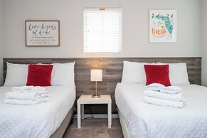 Gorgeous 5Bd W Private Pool Windsor Westside 8893