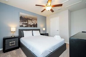 Gorgeous 5Bd W Private Pool Windsor Westside 8893