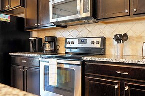 Gorgeous 5Bd W Private Pool Windsor Westside 8893