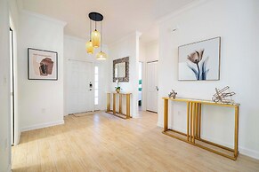 Luxurious 4Bd Villa Private Pool @ Champions Gate Resort 9021