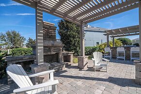 Luxurious 4Bd Villa Private Pool @ Champions Gate Resort 9021