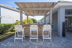 Luxurious 4Bd Villa Private Pool @ Champions Gate Resort 9021