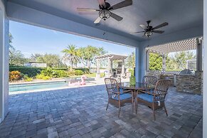 Luxurious 4Bd Villa Private Pool @ Champions Gate Resort 9021