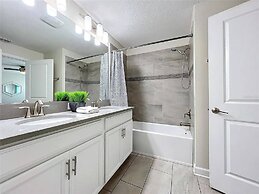 Stunning 4Bd W/ Pool @ Storey Lake 5019