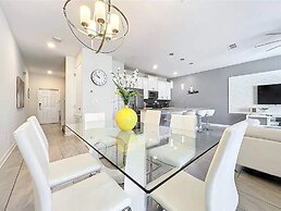 Stunning 4Bd W/ Pool @ Storey Lake 5019