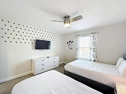 Stunning 4Bd W/ Pool @ Storey Lake 5019