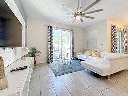 Stunning 4Bd W/ Pool @ Storey Lake 5019