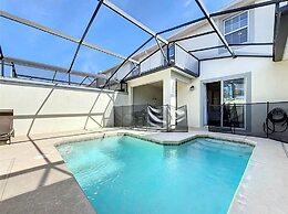 Stunning 4Bd W/ Pool @ Storey Lake 5019