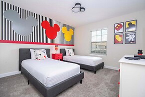 Stunning 4Bd With Pool At Storey Lake Resort 4821