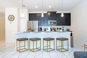 Stunning 4Bd With Pool At Storey Lake Resort 4821