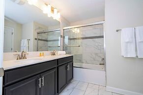 Stunning 4Bd With Pool At Storey Lake Resort 4821