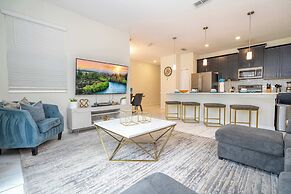 Stunning 4Bd With Pool At Storey Lake Resort 4821