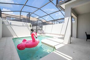 Stunning 4Bd With Pool At Storey Lake Resort 4821