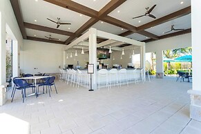 Stunning 4Bd With Pool At Storey Lake Resort 4821