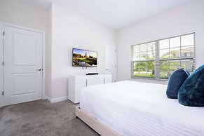 Stunning 4Bd With Pool At Storey Lake Resort 4821