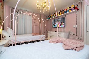 Stunning 7Bd Jacuzzi Pool & Close To Disney @ Windsor Cay 16217