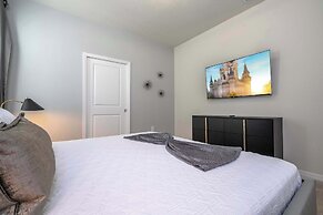 Stunning 7Bd Jacuzzi Pool & Close To Disney @ Windsor Cay 16217