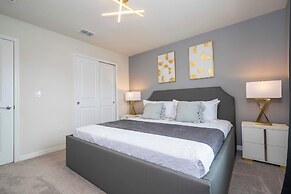 Stunning 7Bd Jacuzzi Pool & Close To Disney @ Windsor Cay 16217