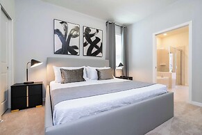 Stunning 7Bd Jacuzzi Pool & Close To Disney @ Windsor Cay 16217