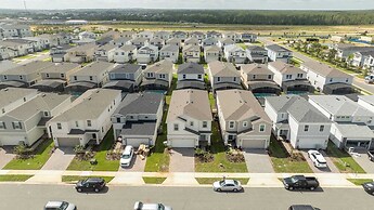 Stunning 7Bd Jacuzzi Pool & Close To Disney @ Windsor Cay 16217