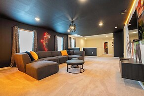 Stunning 7Bd Jacuzzi Pool & Close To Disney @ Windsor Cay 16217