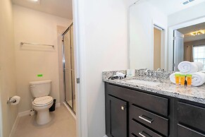 Stunning 7Bd Jacuzzi Pool & Close To Disney @ Windsor Cay 16217