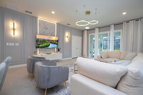 Stunning 7Bd Jacuzzi Pool & Close To Disney @ Windsor Cay 16217
