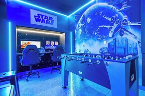 Stunning 7Bd Jacuzzi Pool & Close To Disney @ Windsor Cay 16217