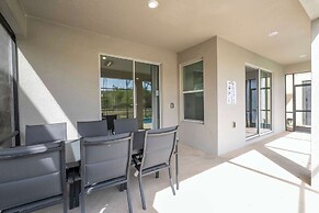 Stunning Game Room & Pool Jacuzzi Storey Lake 2799