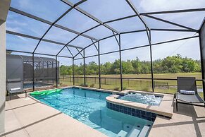 Stunning Game Room & Pool Jacuzzi Storey Lake 2799